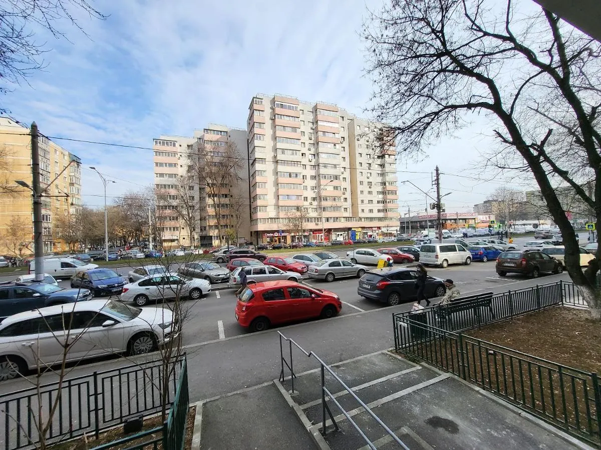 Cloud Nine Militari Gorjului Apartment Boekarest
